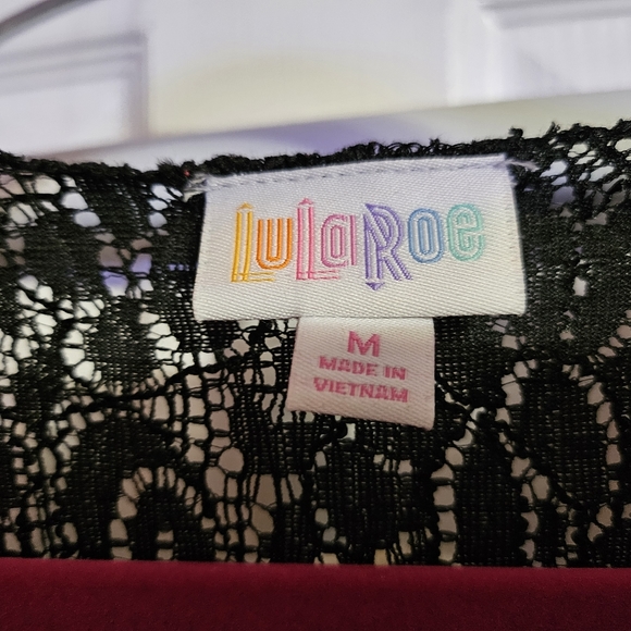 Lularoe Shirley Size M EUC - Picture 3 of 5